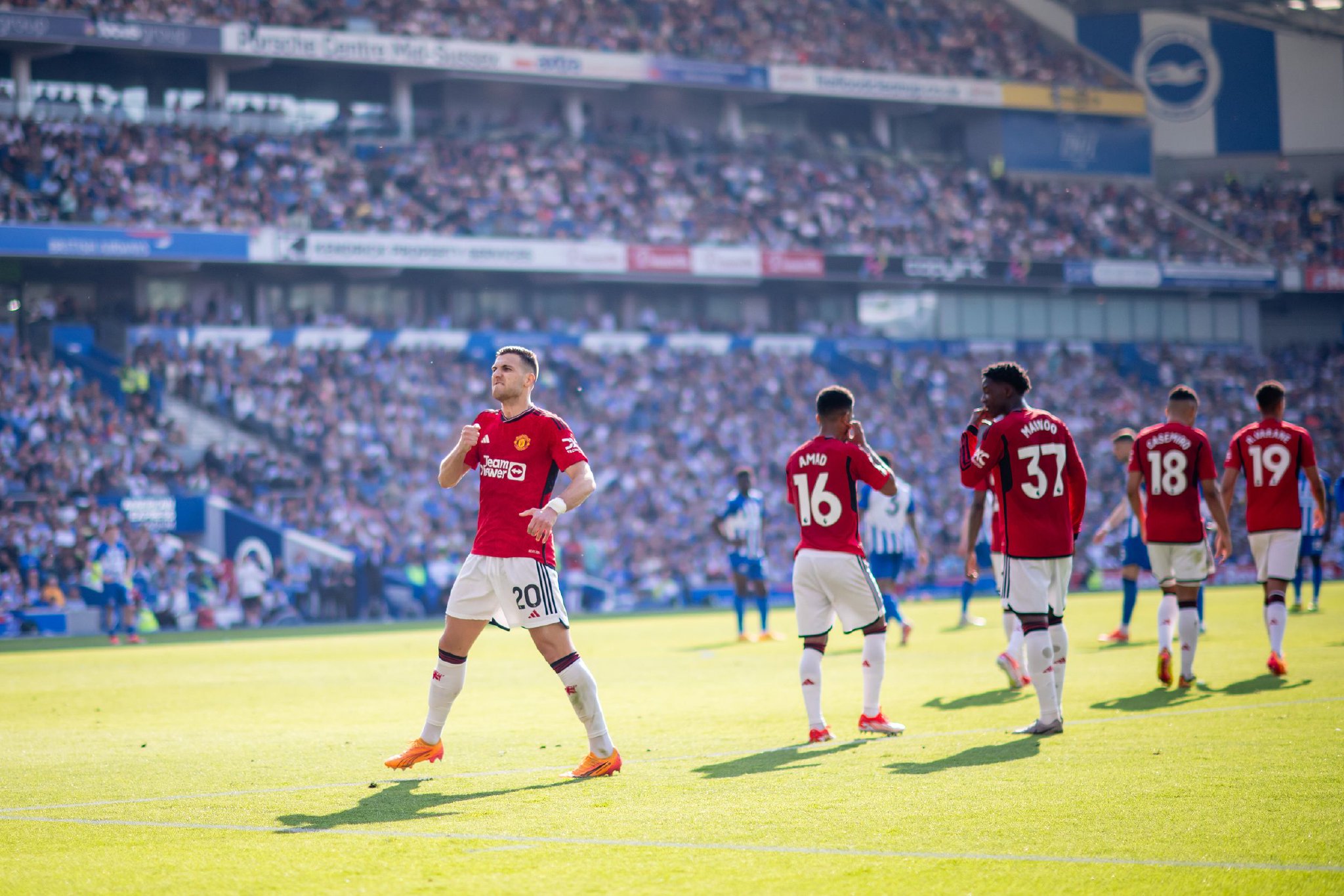 月的一个普 月的一个普